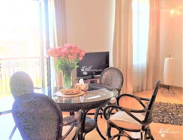 3-senyakanoc-bnakaran-vacharq-Yerevan-Center