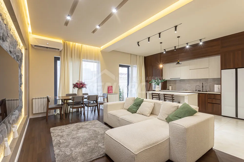 norakaruyc-tun/G+1+dis./Ajapnyak/Yerevan