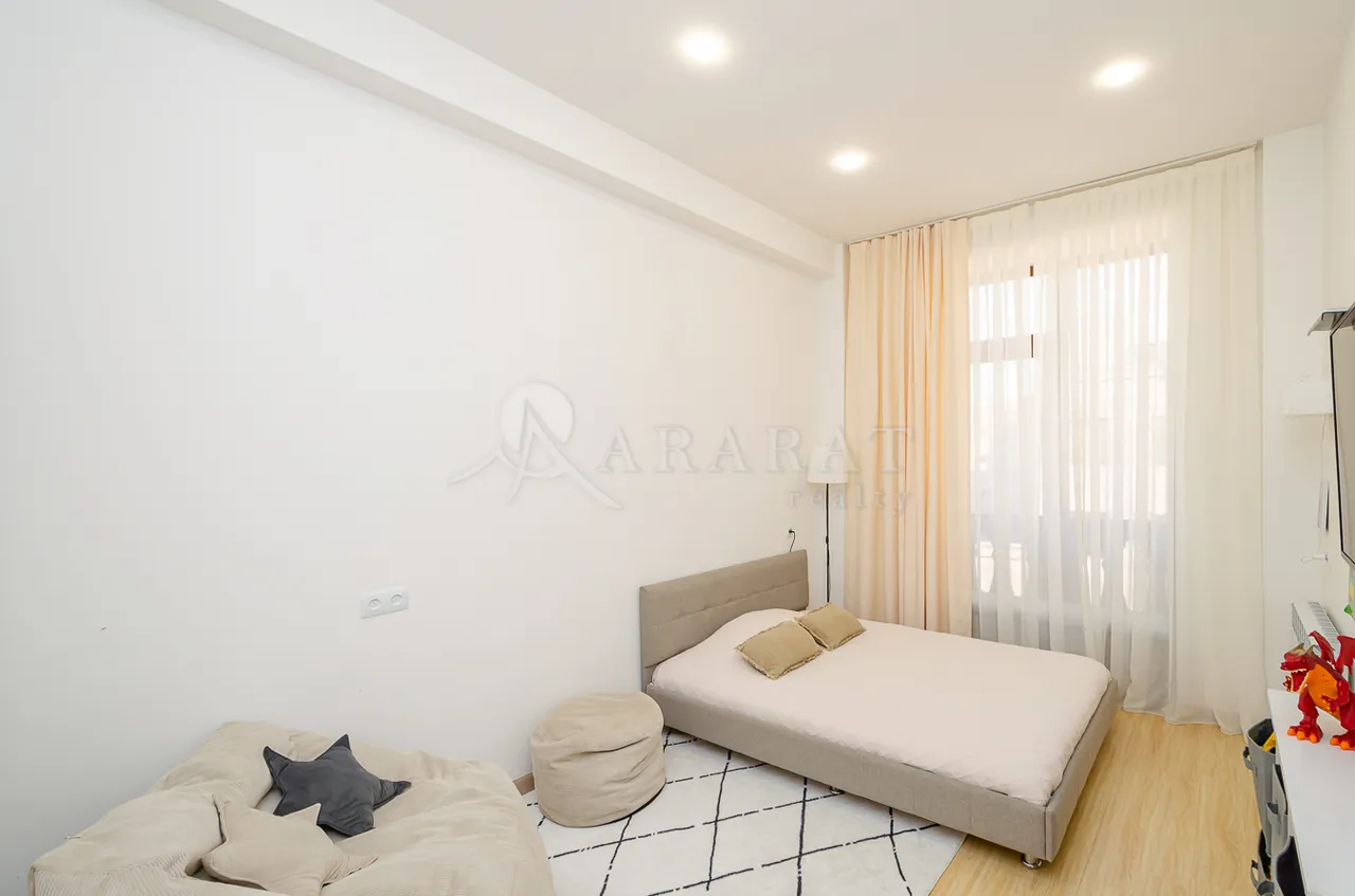 3 bedroom apartment for sale Adonts St, Arabkir Yerevan, 157863