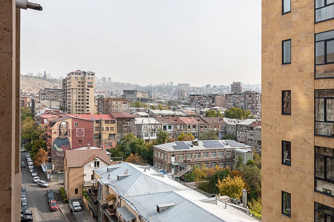 3 bedroom apartment for rent Aram St, Center Yerevan, 162020