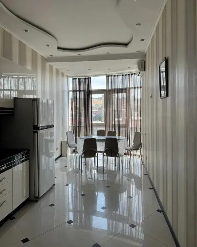 3 bedroom apartment for rent Aram St, Center Yerevan, 161431