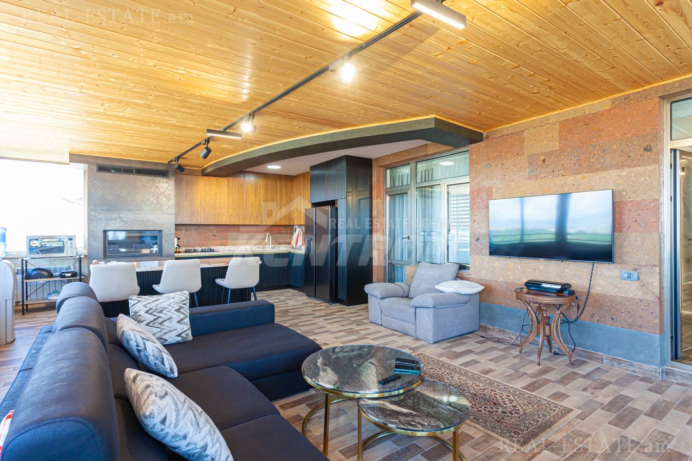 5 bedroom apartment for sale خیابان تِسی تِسِرناکابِرد, مرکز شهر ایروان, 149533