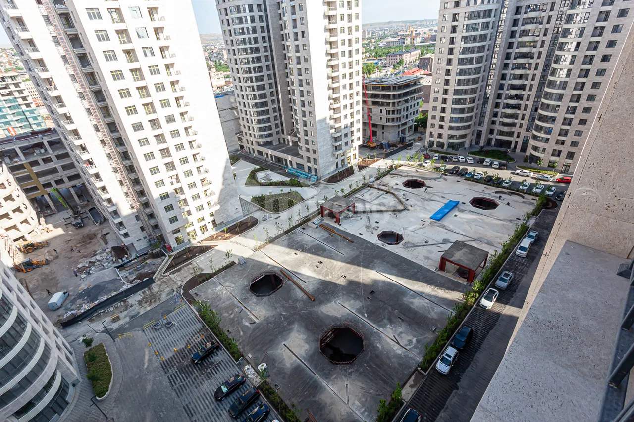 3 bedroom apartment for rent Arshakunyats Ave, Center Yerevan, 160325