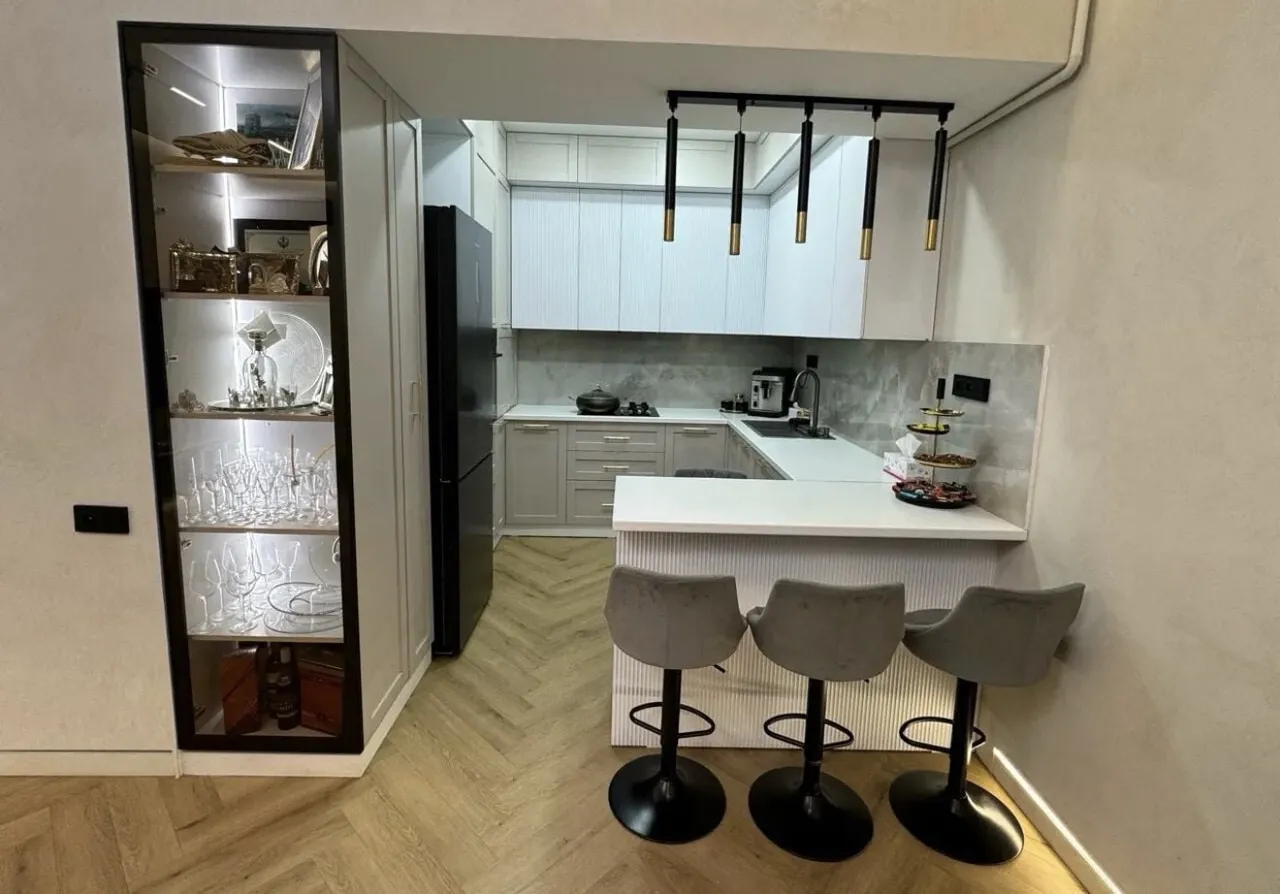 3 bedroom apartment for sale خیابان واردانانتس, مرکز شهر ایروان, 159116