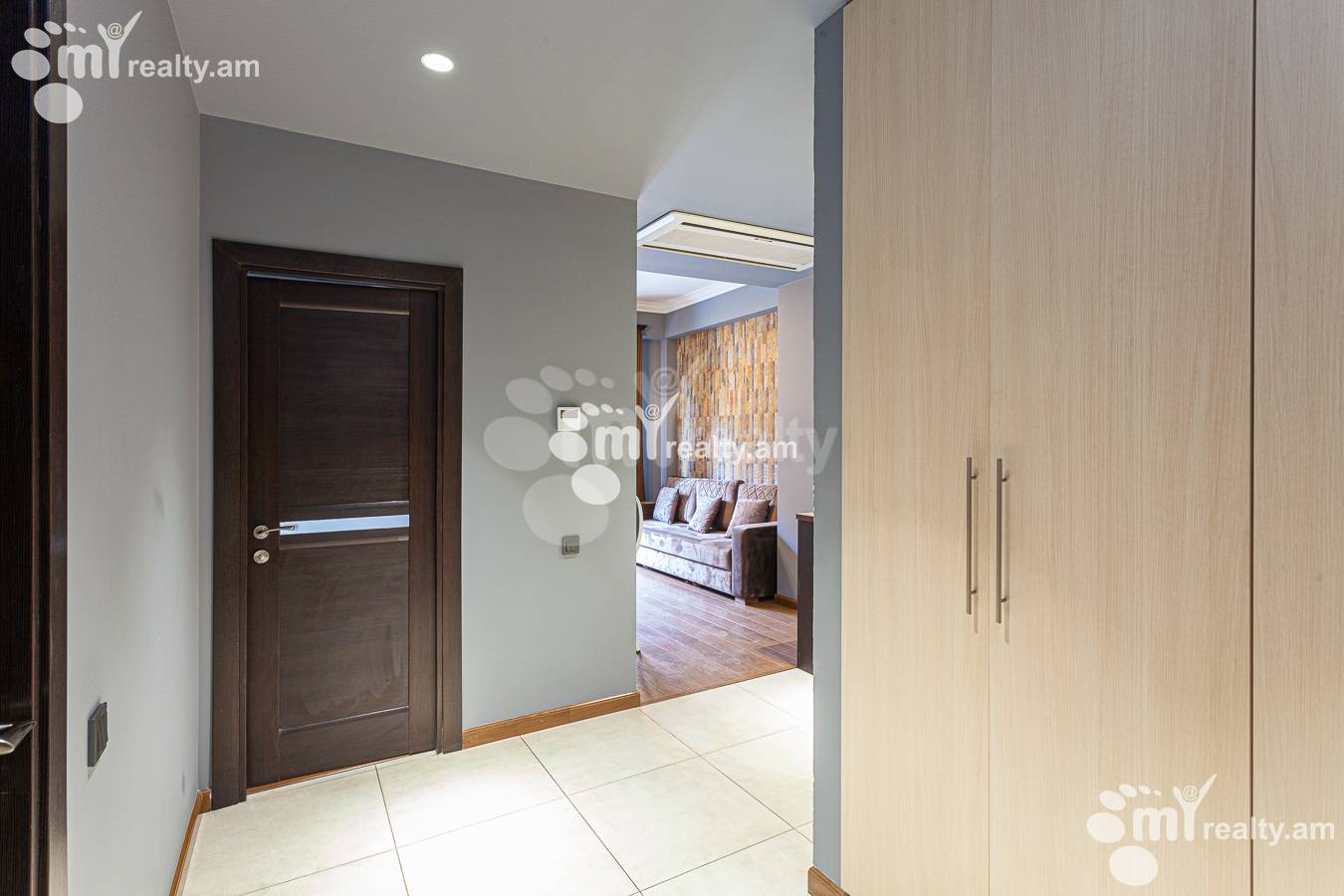 Снять 2 комнатную квартиру Бузанд ул, Центр Ереван, 151913