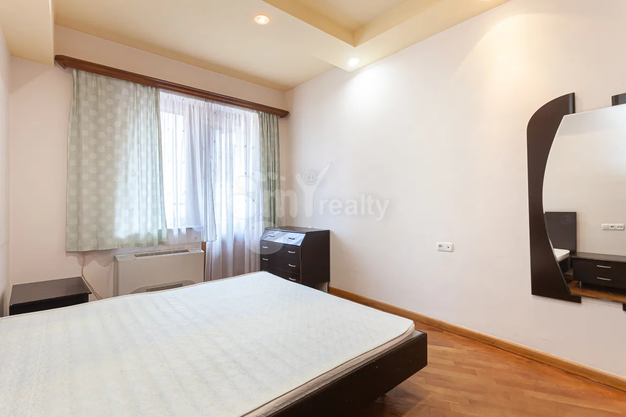3 bedroom apartment for sale Northern(Hyusisayin)  Ave, Center Yerevan, 159098