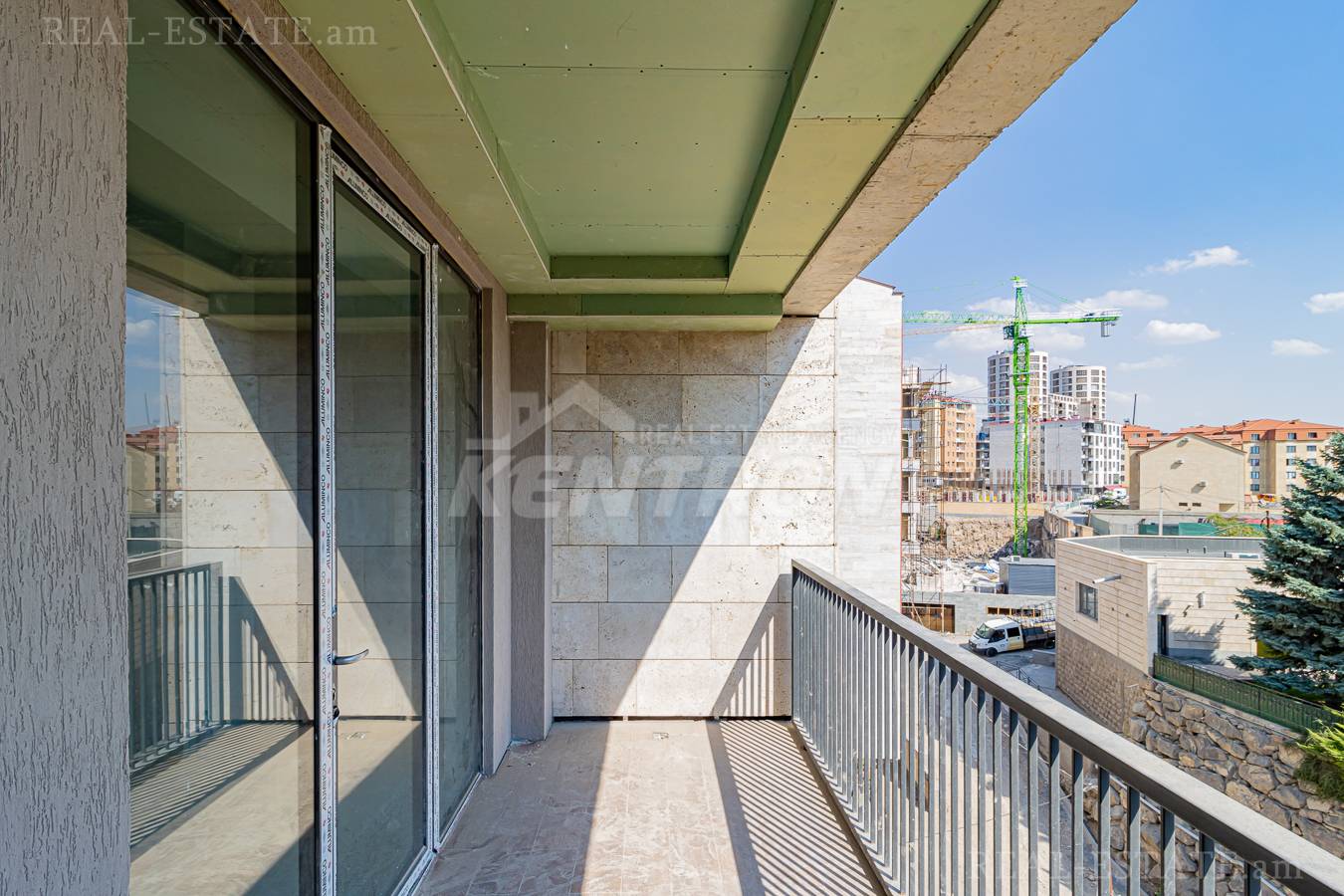 4 սենյականոց բնակարան  Անտառային փող, Կենտրոն Երևան, 139343