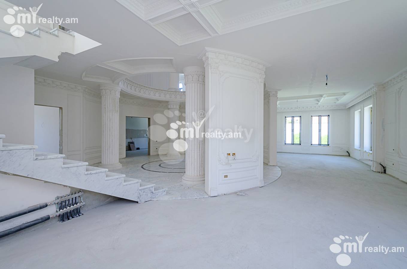 Купить дом Паронян ул, Центр Ереван, 149017