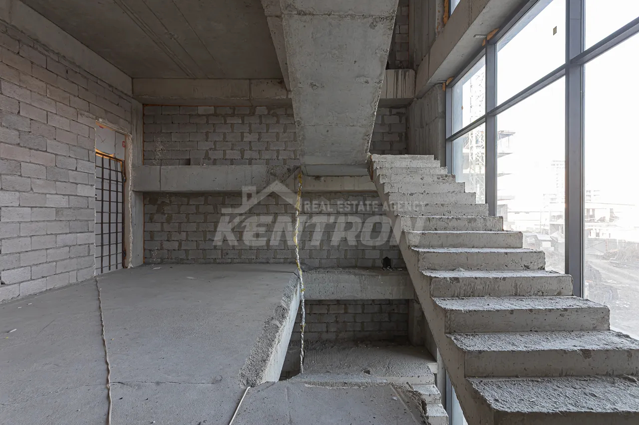 Commercial property for sale Paruyr Sevak  dis. 17 street, Awan Yerevan, 157751