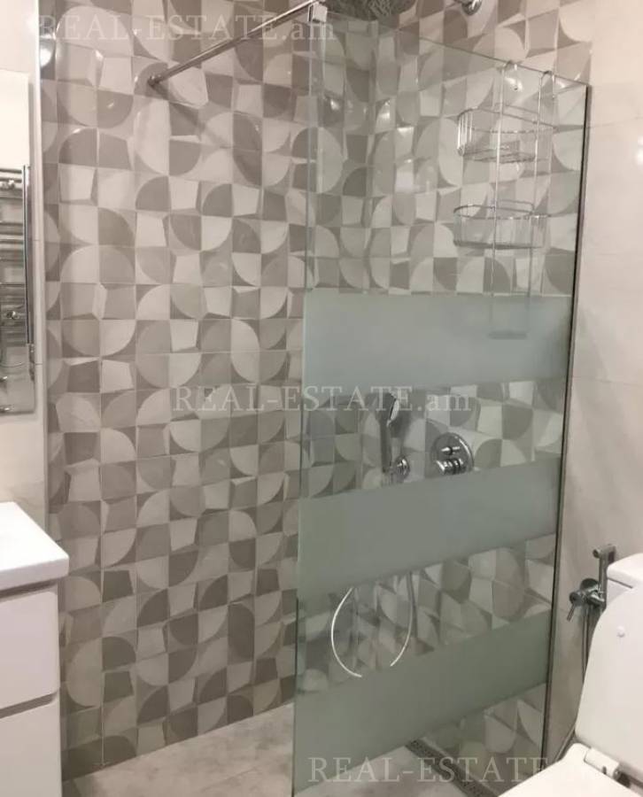 2 bedroom apartment for sale خیابان کومیتاس, عربگیر ایروان, 100723