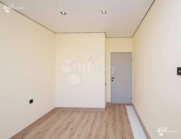 2-senyakanoc-bnakaran-vacharq-Yerevan-Arabkir