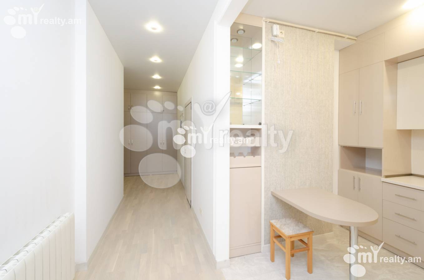 3 bedroom apartment for sale Aram St, Center Yerevan, 136284
