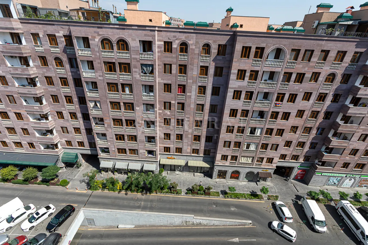 4 bedroom apartment for sale خیابان آدونس, عربگیر ایروان, 159645