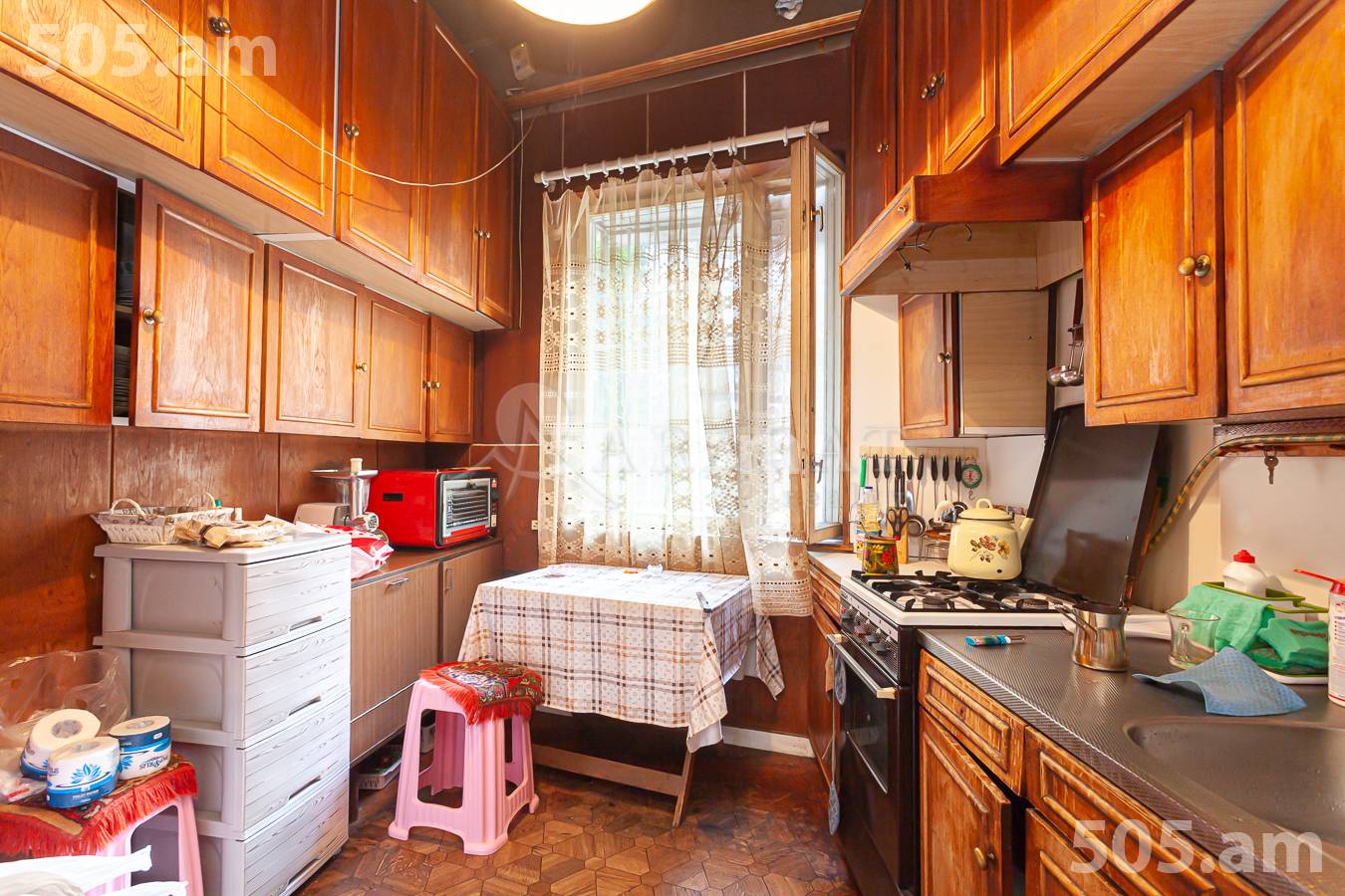 Купить 3 комнатную квартиру Абовян ул, Центр Ереван, 156139