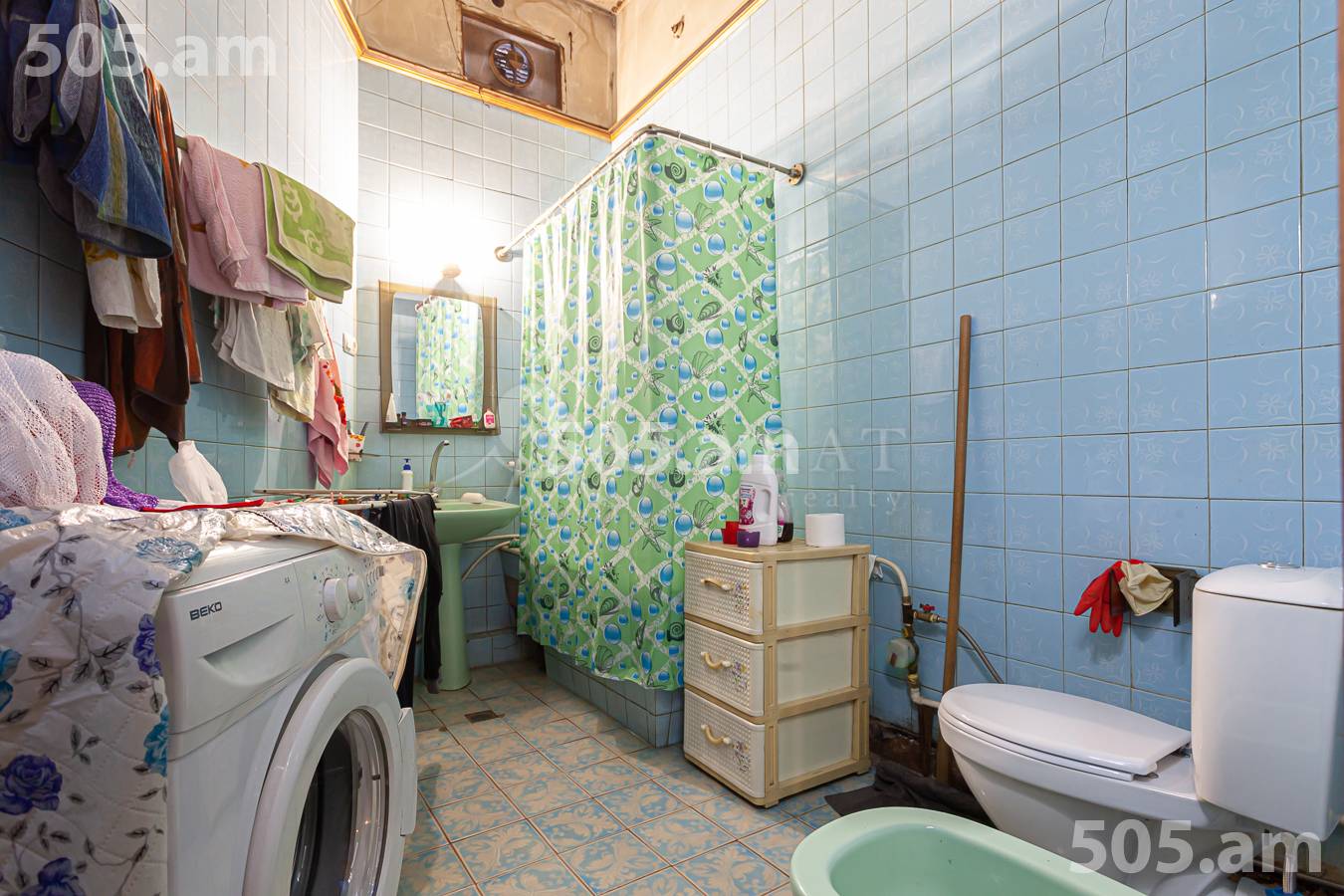 Купить 3 комнатную квартиру Абовян ул, Центр Ереван, 156139