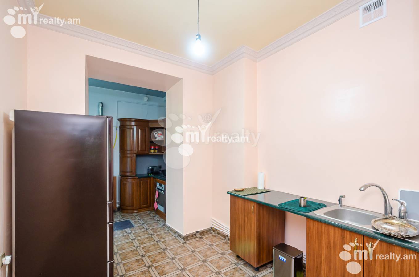 3 bedroom apartment for rent خیابان ساریان, مرکز شهر ایروان, 151698