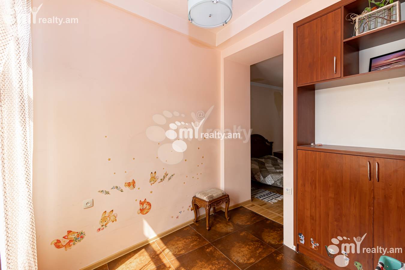 Купить 3 комнатную квартиру Маштоца пр, Центр Ереван, 147643