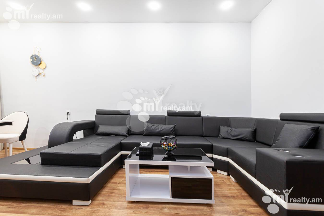 3 bedroom apartment for sale M․ Melqonyan str, Center Yerevan, 153614