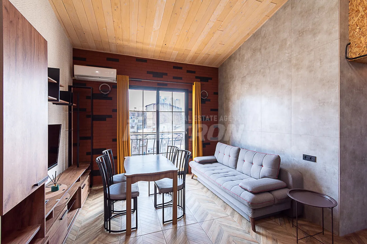 Купить 2 комнатную квартиру Вардананц ул, Центр Ереван, 159729