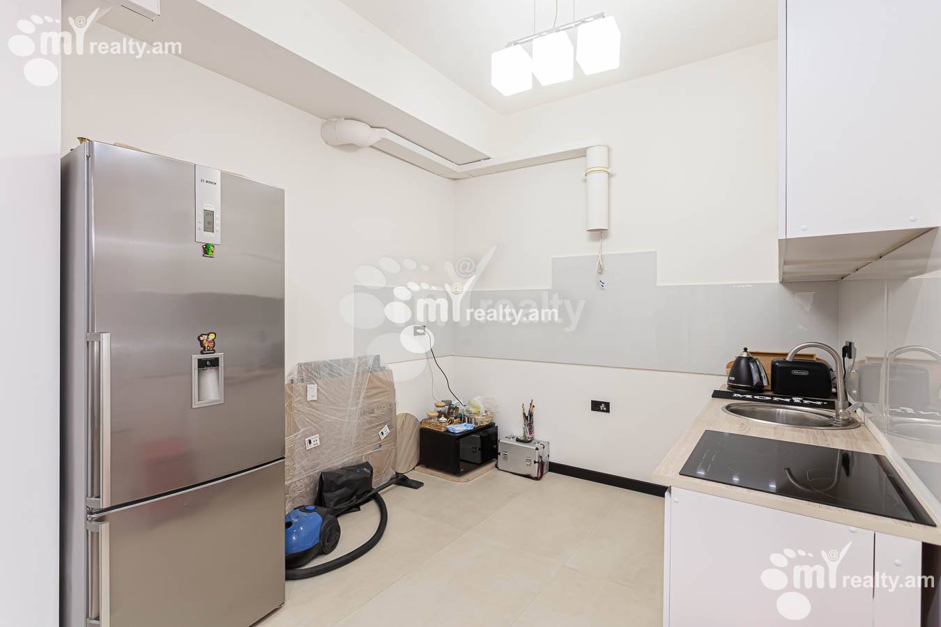 4 bedroom apartment for sale Rostom St, Center Yerevan, 153660