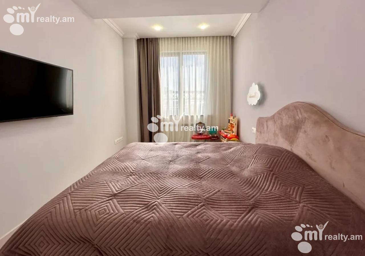 4 bedroom apartment for sale Adonts St, Arabkir Yerevan, 161092