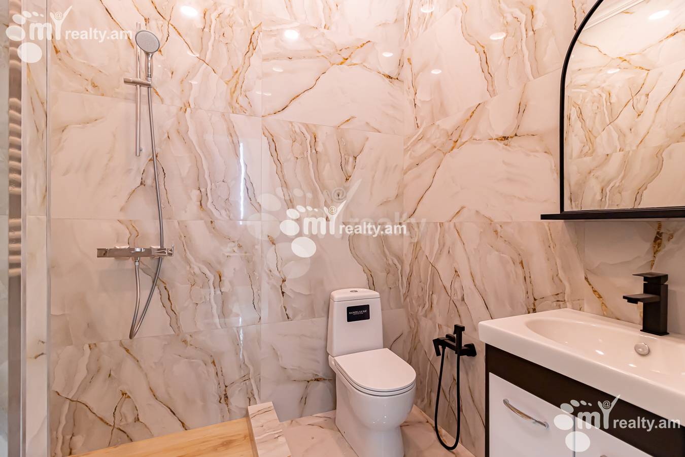3 bedroom apartment for sale Argishti St, Center Yerevan, 154191