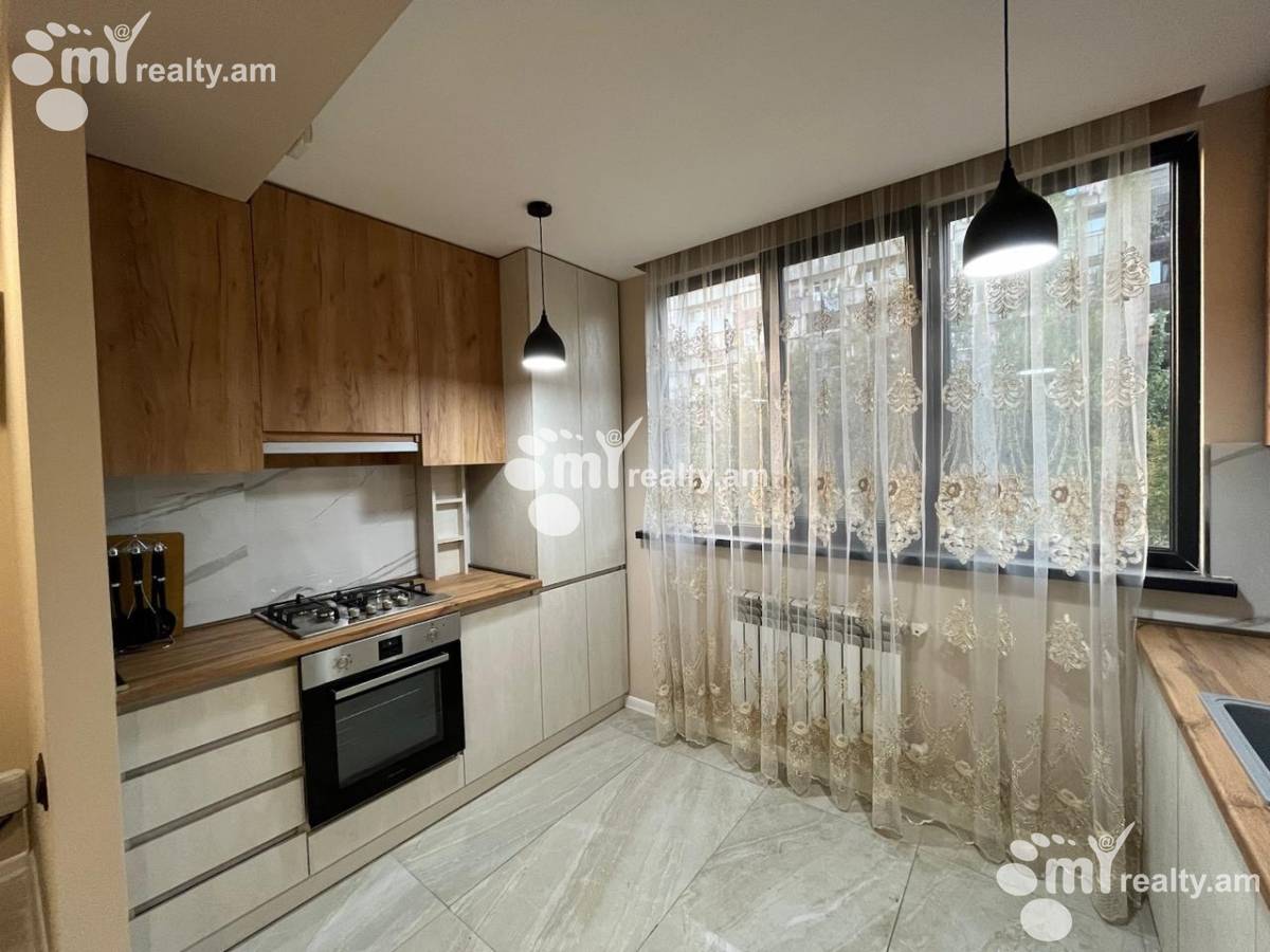 3 bedroom apartment for sale M.Khorenatsi St, Center Yerevan, 155061