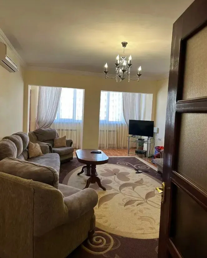 3 bedroom apartment for sale Abovyan St, Center Yerevan, 161096