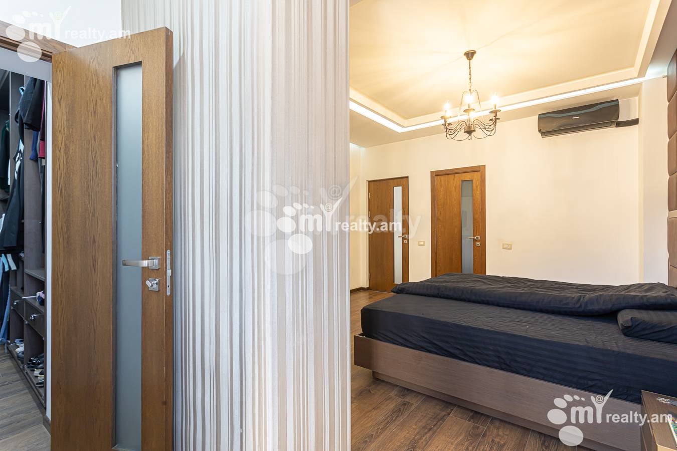 House for sale Lusinyants street, Center Yerevan, 157170