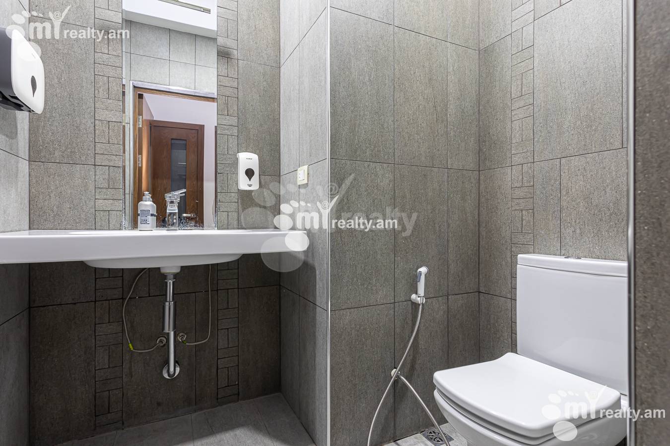 House for sale Lusinyants street, Center Yerevan, 157170