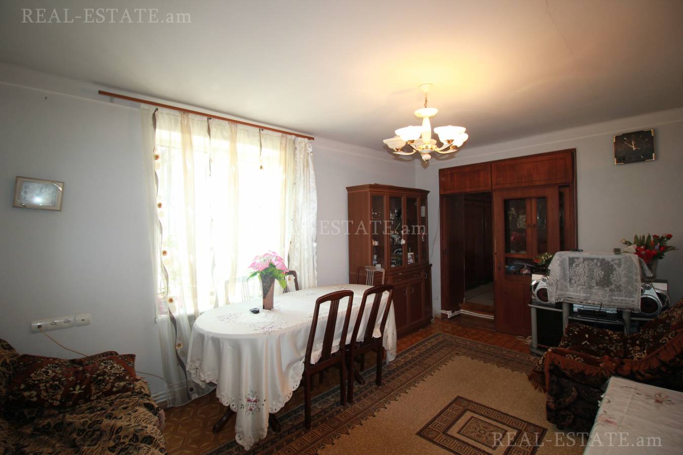 4 սենյականոց բնակարան  Կոմիտասի պող, Արաբկիր Երևան, 81097