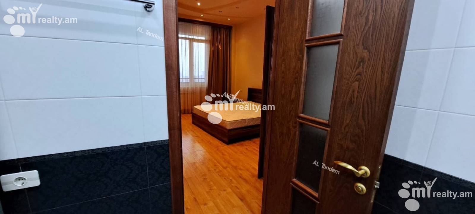 4 bedroom apartment for sale Dzorap St, Center Yerevan, 154386