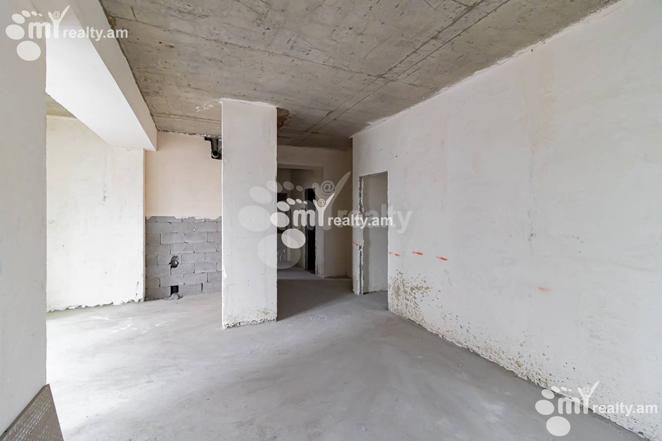 3 bedroom apartment for sale خیابان کومیتاس, عربگیر ایروان, 154381