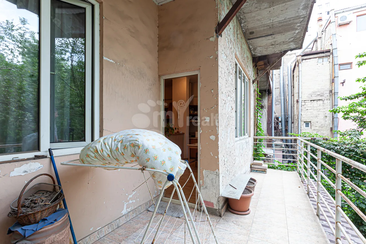 3 bedroom apartment for sale Pushkin St, Center Yerevan, 161163
