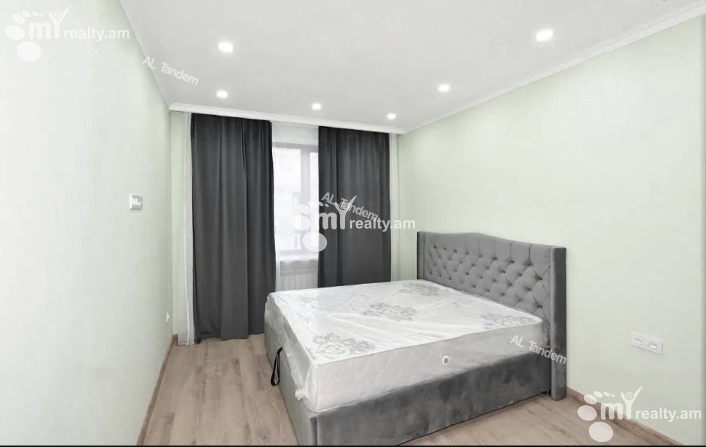 3 սենյականոց բնակարան  Տպագրիչների փող, Կենտրոն Երևան, 156570