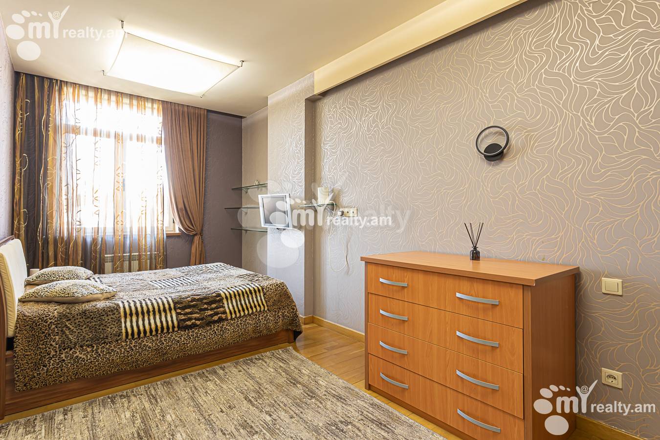 3 bedroom apartment for rent خیابان د. دِمیرچیان, مرکز شهر ایروان, 156842