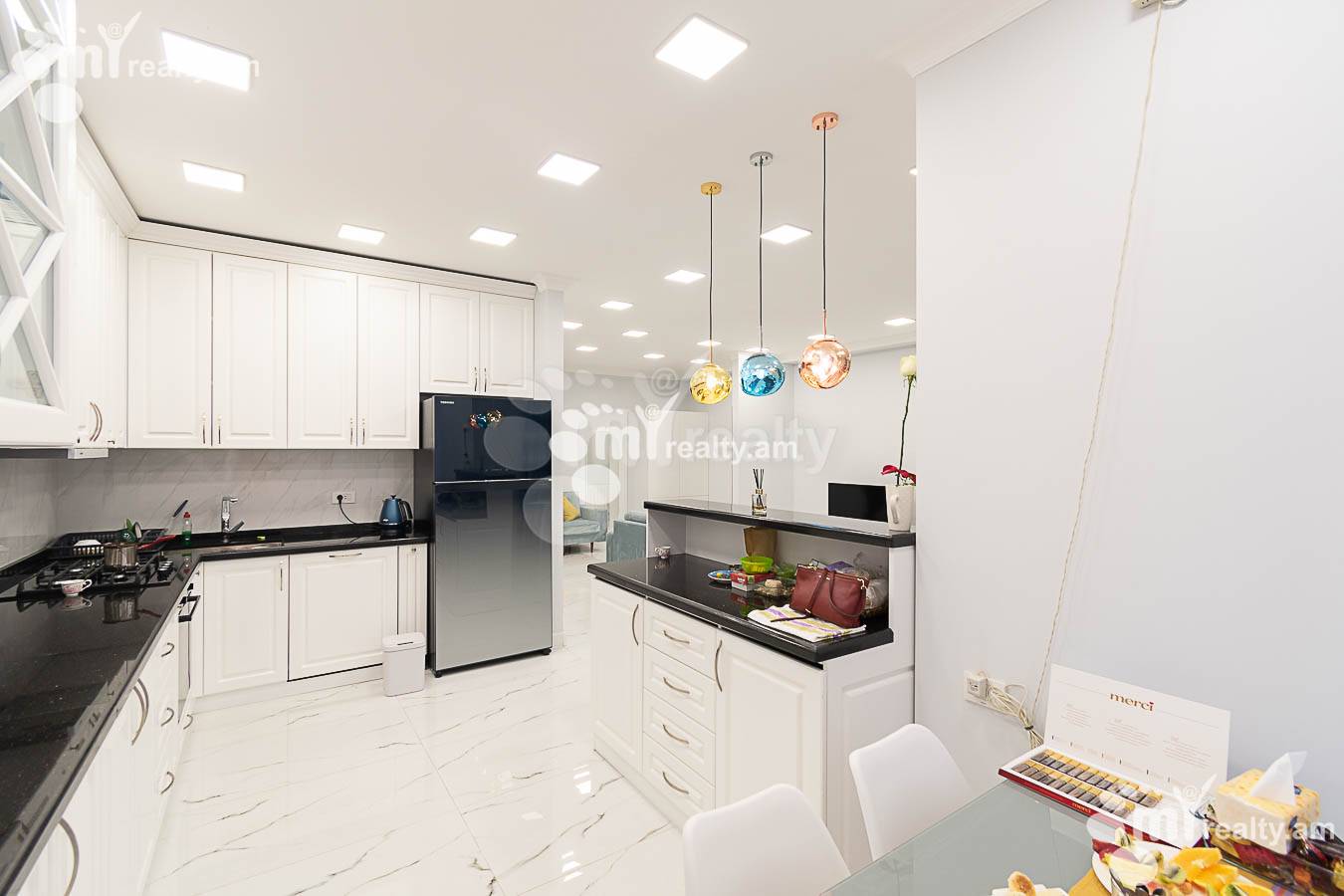 4 bedroom apartment for sale Aram St, Center Yerevan, 153276