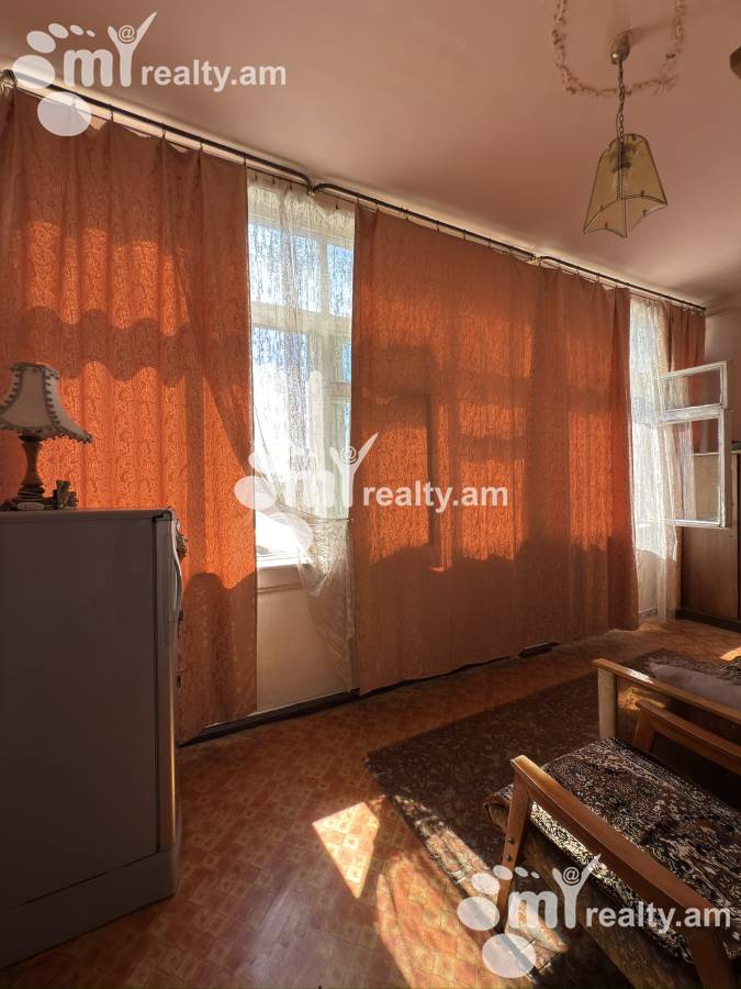 3 սենյականոց բնակարան  Կասյան փող, Արաբկիր Երևան, 157162