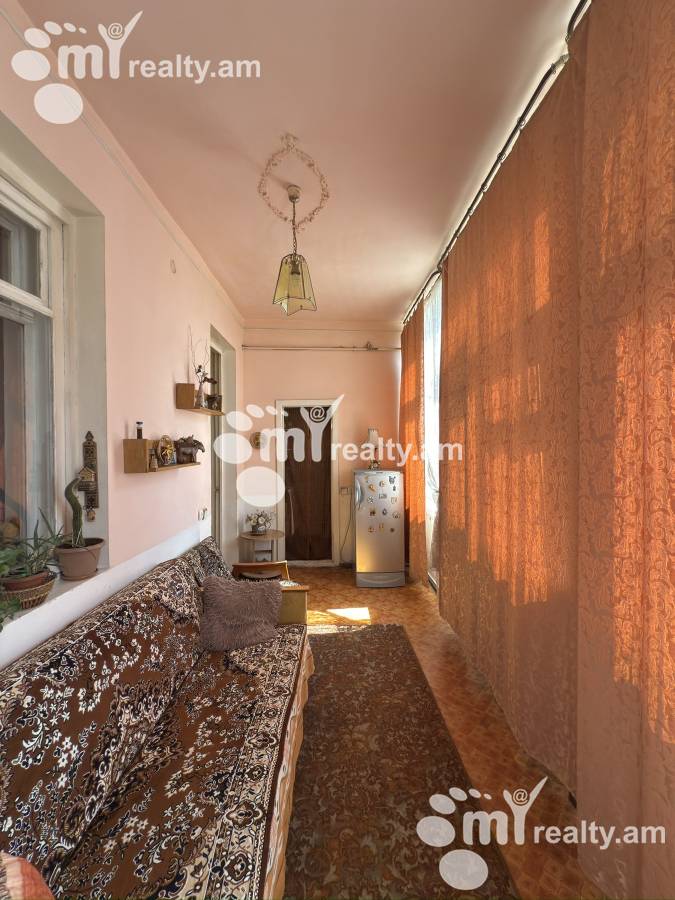 3 սենյականոց բնակարան  Կասյան փող, Արաբկիր Երևան, 157162