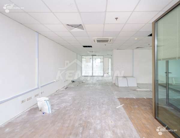 komercion-vardzakalutyun-Yerevan-Center