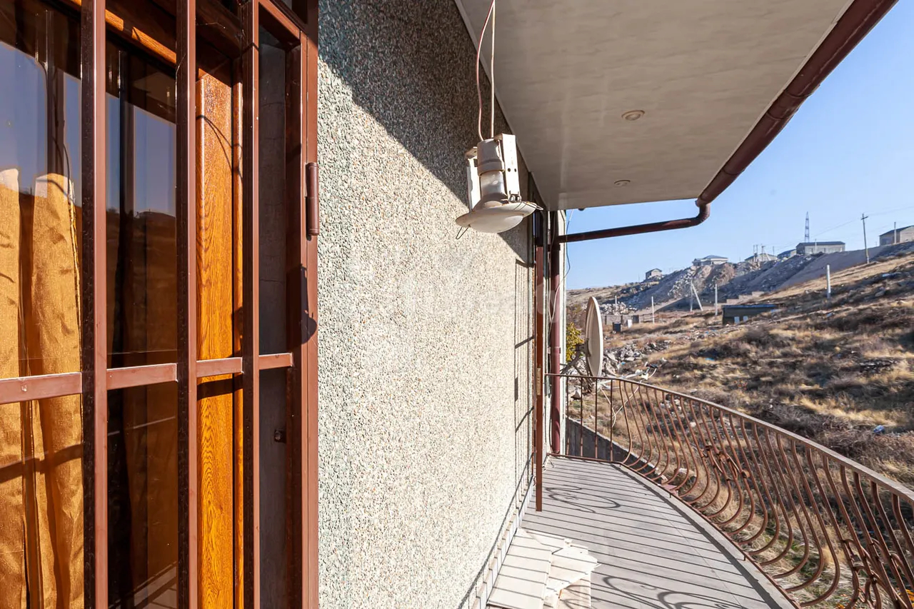 House for sale Teryan st, Avan Yerevan, 157309