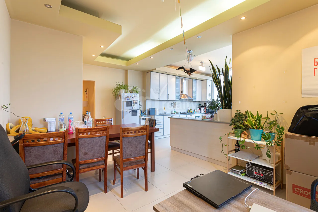 4 bedroom apartment for sale A. Avetisyan St, Arabkir Yerevan, 159612