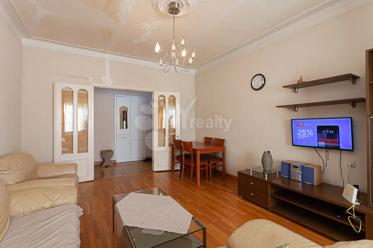 2 bedroom apartment for rent Nalbandyan St, Center Yerevan, 160700