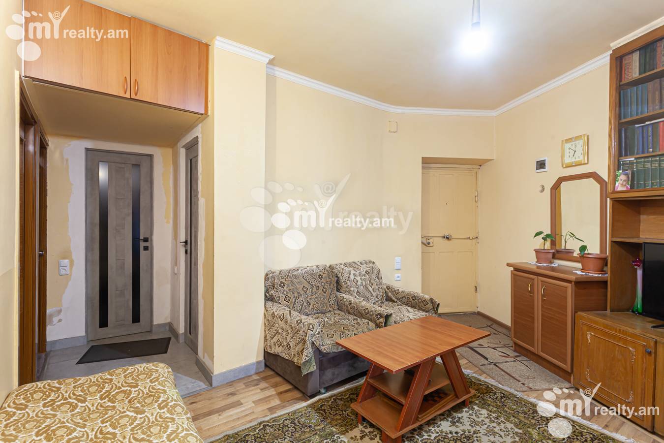 4 սենյականոց բնակարան  Ե. Քոչար փող, Կենտրոն Երևան, 149605
