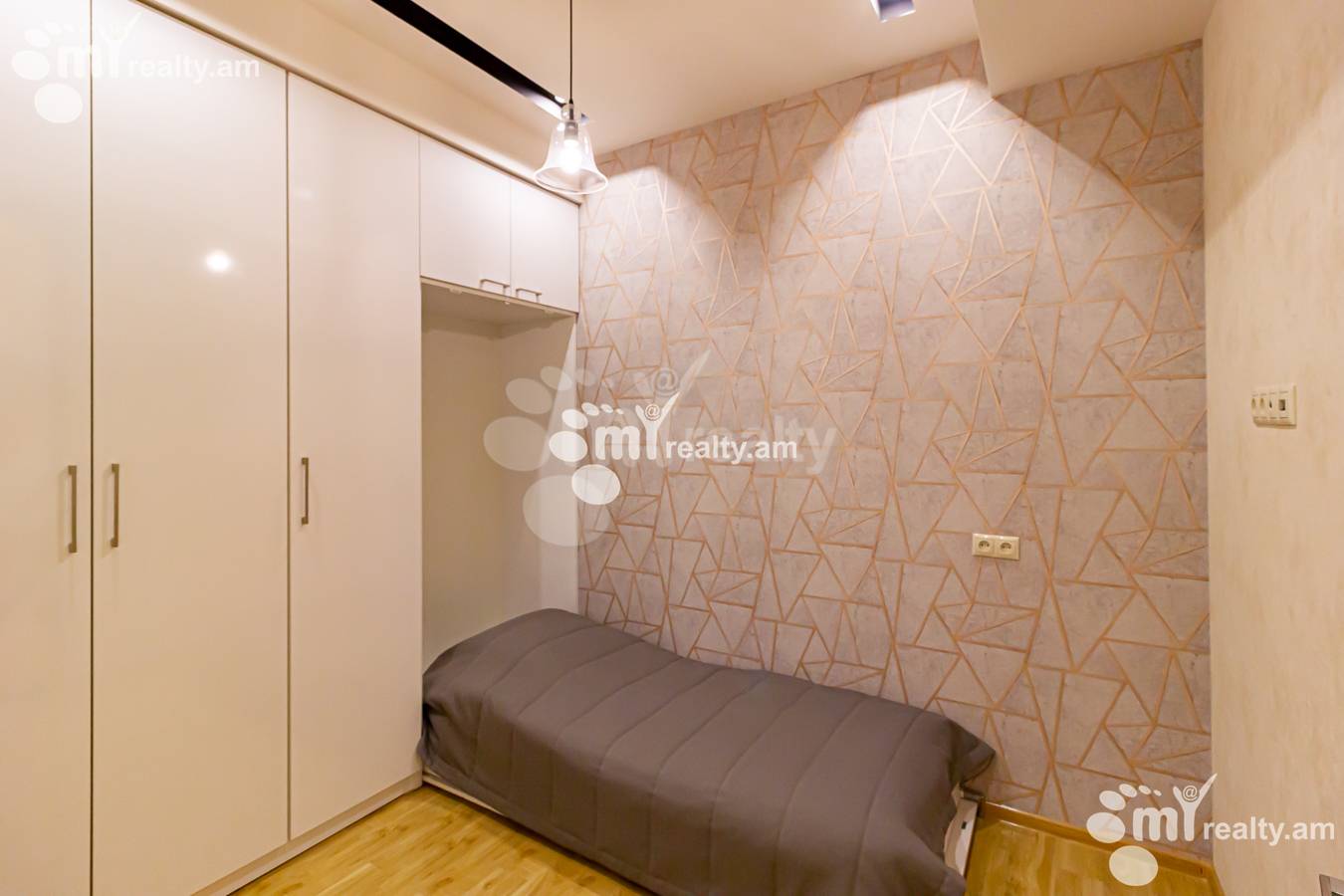 4 bedroom apartment for sale Nalbandyan St, Center Yerevan, 152414