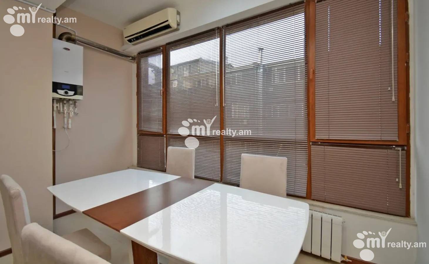 Купить 3 комнатную квартиру Маштоца пр, Центр Ереван, 158134