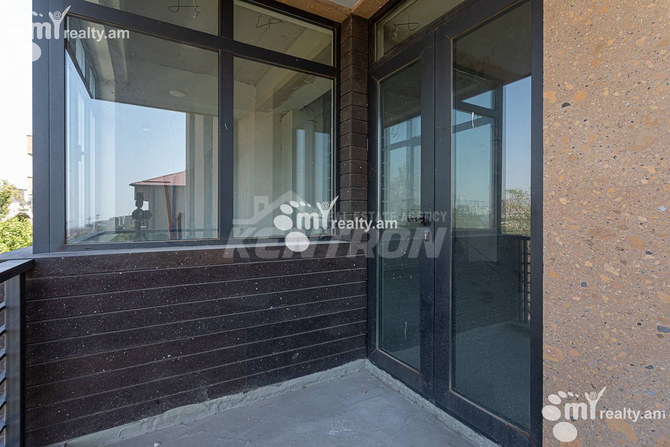 4 bedroom apartment for sale خیابان گ. هوفسِپیان, نورک ماراش ایروان, 156617