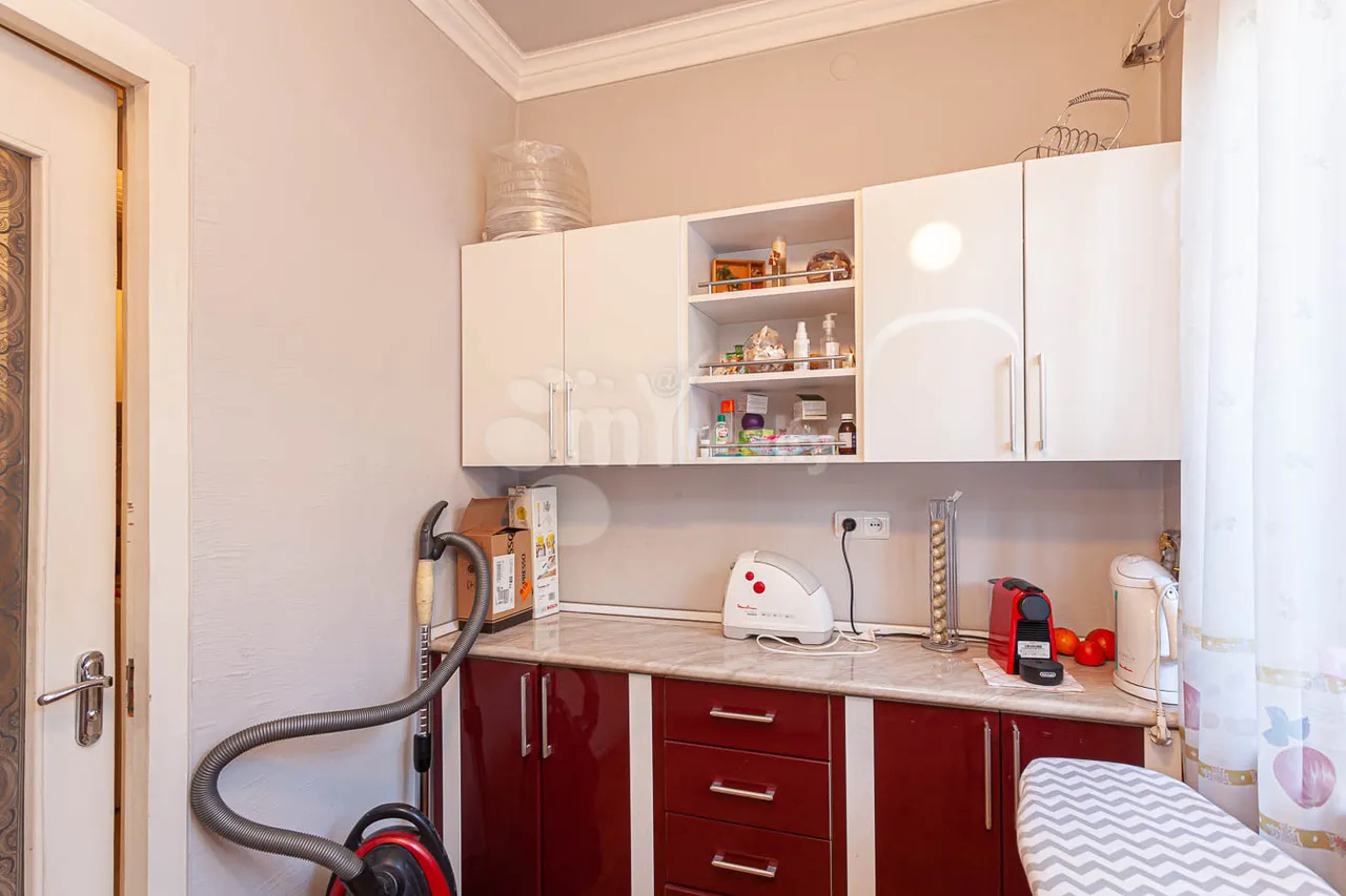 Commercial for sale خیابان ابوویان, مرکز شهر ایروان, 158522