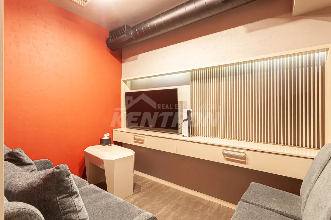 Commercial property for sale Charents St, Center Yerevan, 157293