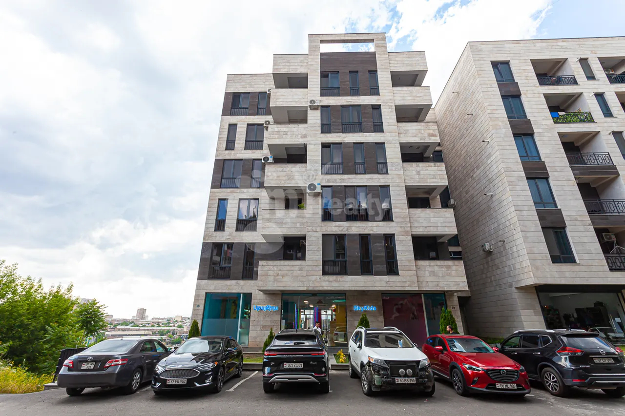 3 սենյականոց բնակարան  Լվովյան փող, Նոր Նորք Երևան, 160694